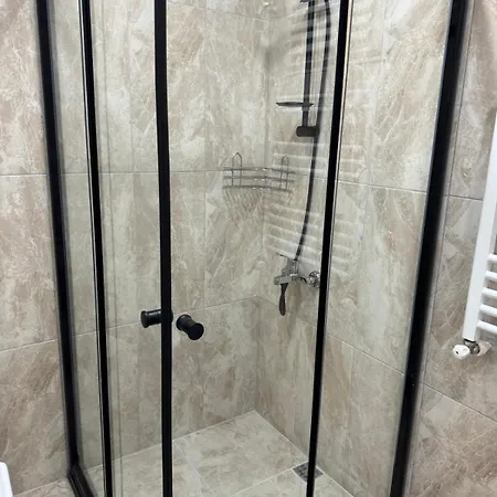 아파트 Merkez Rezidans Suits 트라존